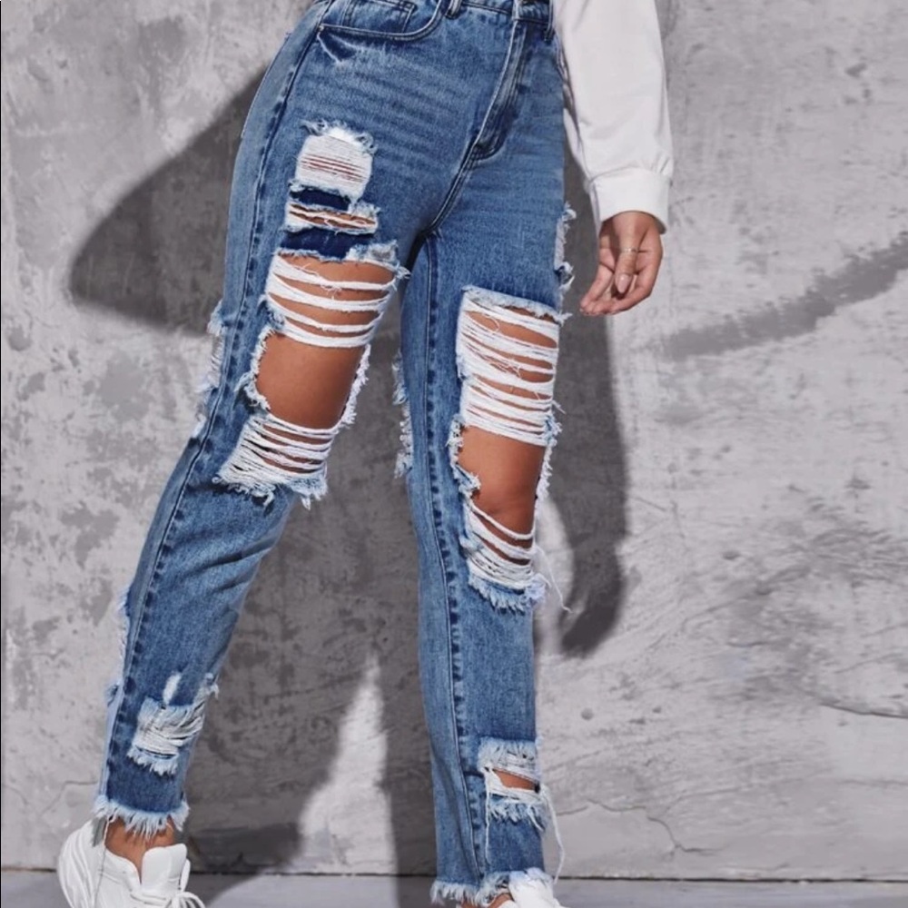 💋💋 NEW HIGH WAIST RIPPED JEANS - Picture 5 of 7